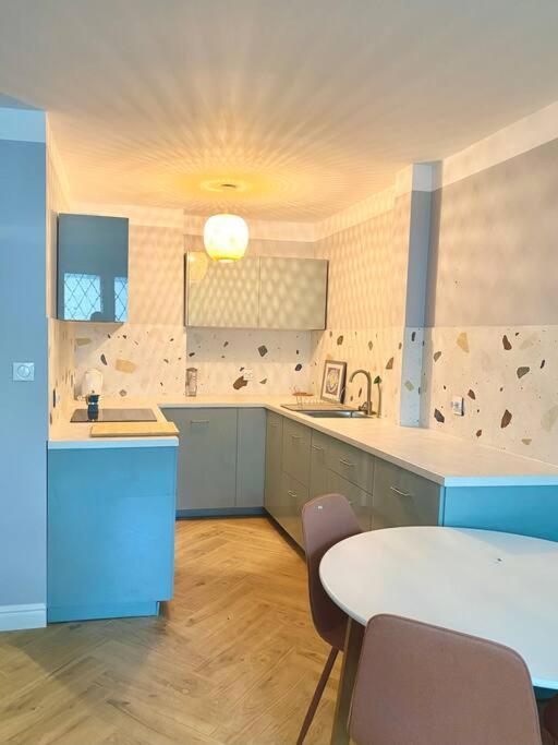 Apartment Close To Metro, 8 Minutes To Centrum And Near Airport Varşovia Exterior foto